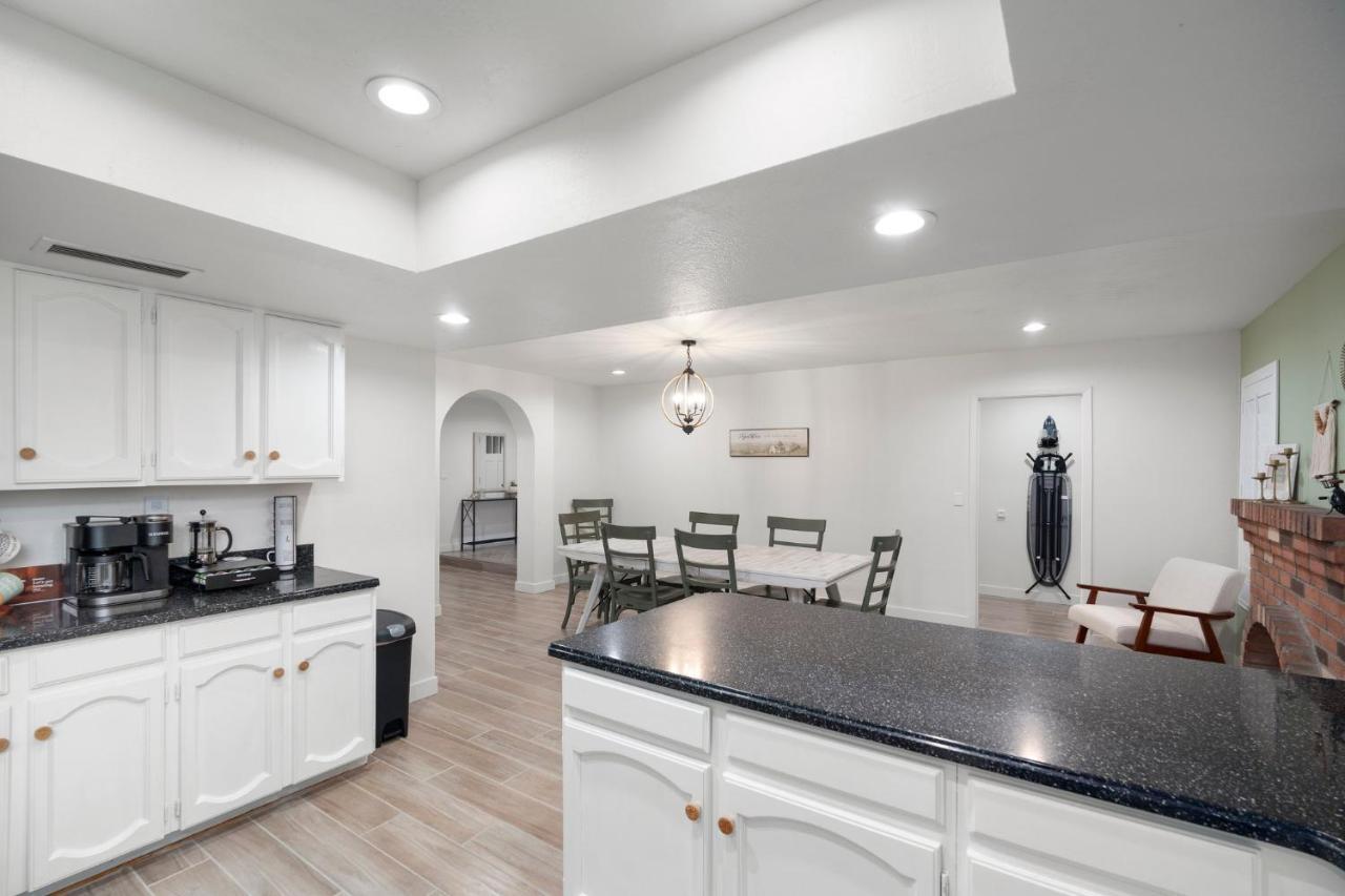 Large Pool With Diving Board, Remodeled 3Bdrm, Near State Farm Stdm And More! Peoria Exterior foto