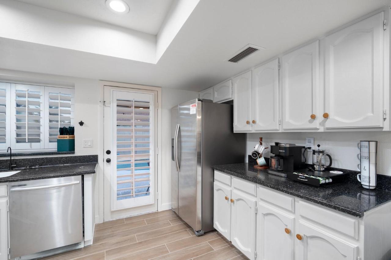 Large Pool With Diving Board, Remodeled 3Bdrm, Near State Farm Stdm And More! Peoria Exterior foto
